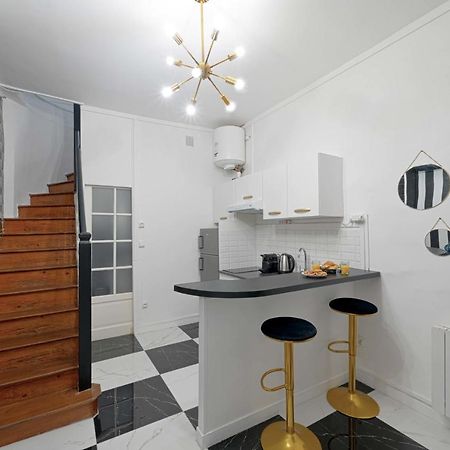Black & White - Chic & Petit Maison- Pigalle 9Eme Apartment Париж Екстериор снимка