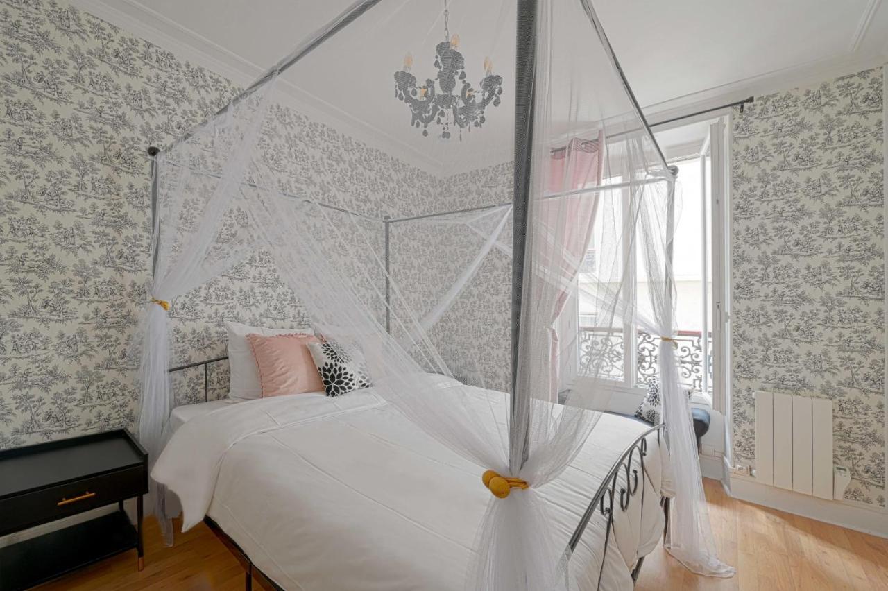 Black & White - Chic & Petit Maison- Pigalle 9Eme Apartment Париж Екстериор снимка